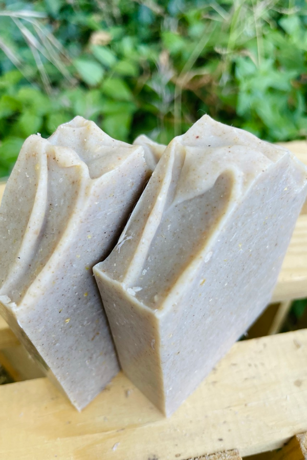 Pretty and Polished (The Gardener) - Exfoliating Bar